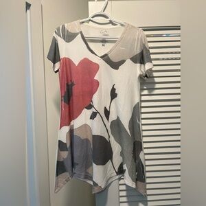 GO Couture XL long shirt. Worn once, in great condition,